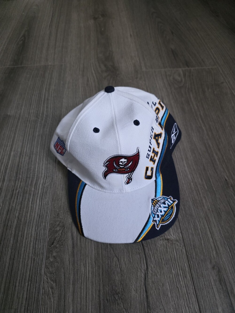 Vintage Reebok Superbowl Champion Tampa Bay Buccaneers Hat
